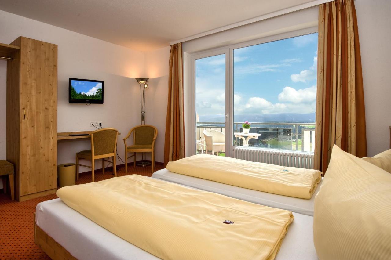Jufa Hotel Schwarzwald 伦茨基希 外观 照片